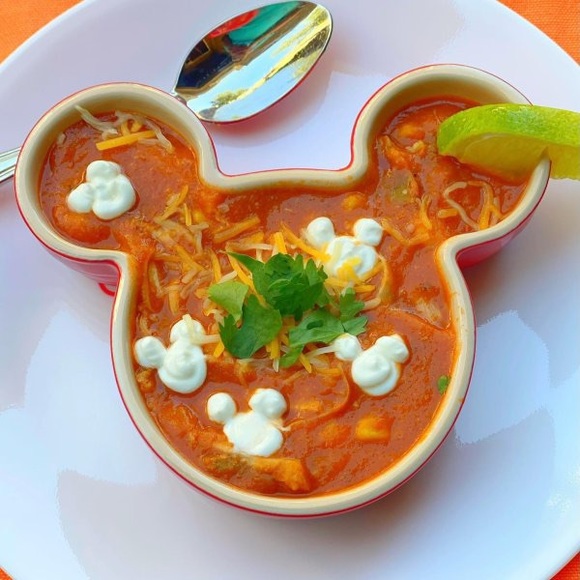 Le Creuset Dining Williams Sonoma Le Creuset Disney Mickey Mouse